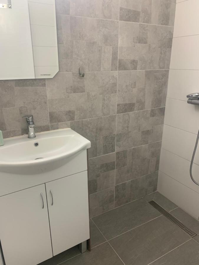 Apartman Ana Zeleni Pojas Bar Eksteriør billede
